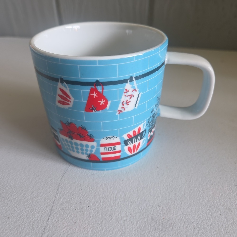 Vintage Look Kitchen Mug Ceramic Coffee Cup Typhoon Retro Look USA Red White
